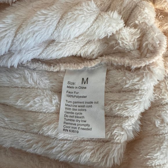 Daisy Fuentes, Quarter Zip Fluffy Faux Fur Sweater, Soft Pink, Medium, USED - Picture 6 of 6